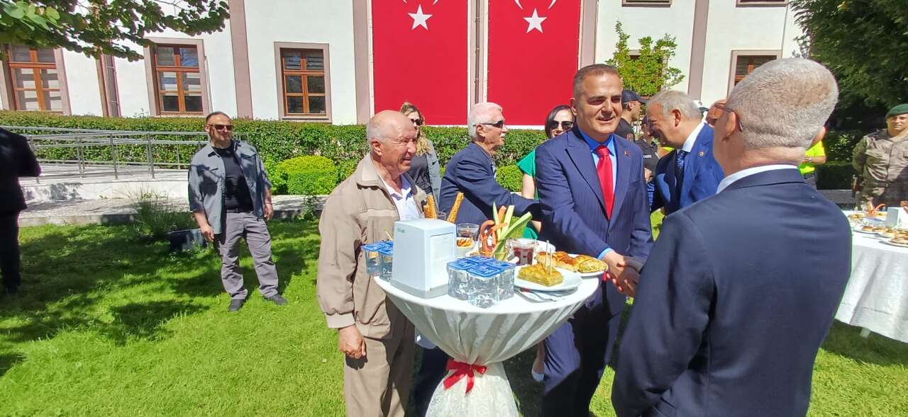 Muğla Valiliği Bahçesinde Kurban Bayramı Bayramlaşması Gerçekleştirildi 11